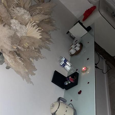 Appartement Jacuzzi Prive Avinyon Dış mekan fotoğraf